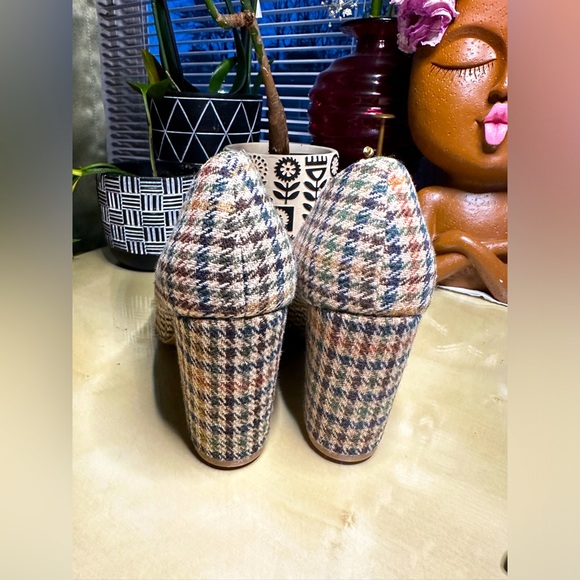Plaid Heels with front Bow Embellishment - Picture 3 of 6